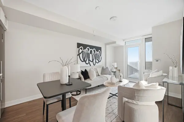 38 Monte Kwinter CT #1112, Toronto C06, ON M3H 0E2