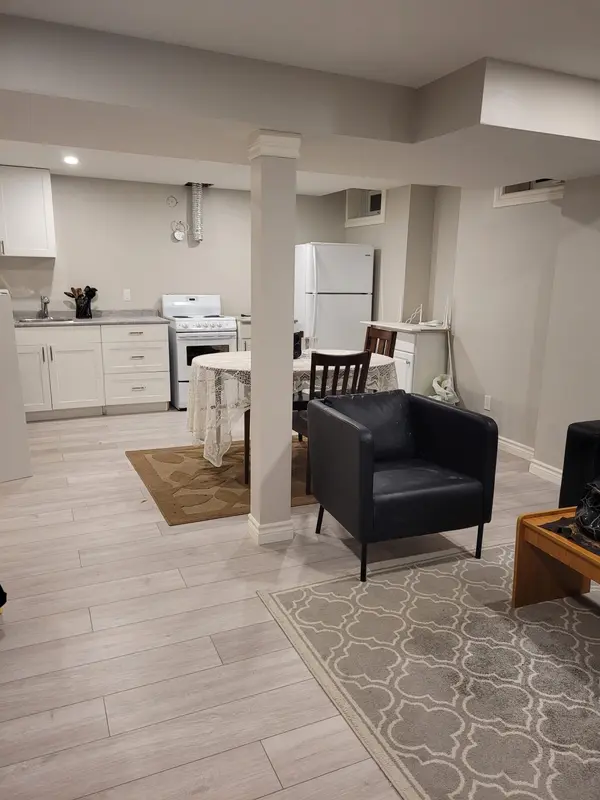 7 Billingham HTS #Bsmt, Aurora, ON L4G 7R8