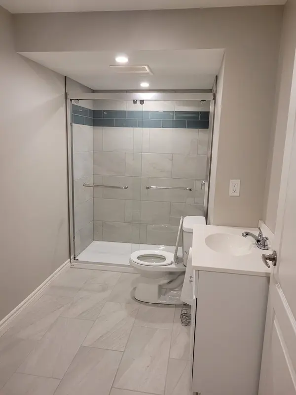 7 Billingham HTS #Bsmt, Aurora, ON L4G 7R8