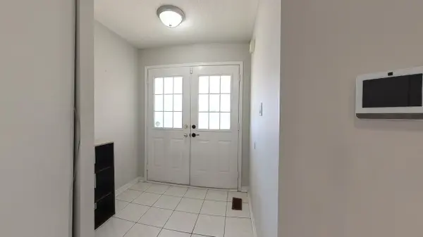 121 Tiller TRL #MAIN & 2ND, Brampton, ON L6X 4S9