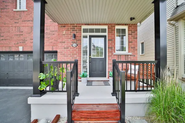 15 Mcallistar DR, Hamilton, ON L0R 1C0