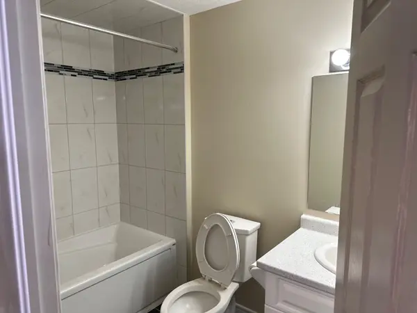 4 Ambrous CRES, Guelph, ON N1G 0G1