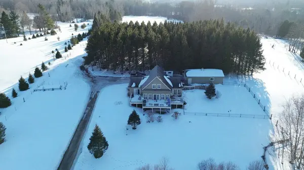 207 Ferguson Falls RD, Lanark Highlands, ON K7C 0C5