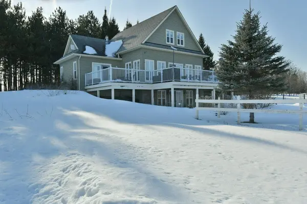 207 Ferguson Falls RD, Lanark Highlands, ON K7C 0C5