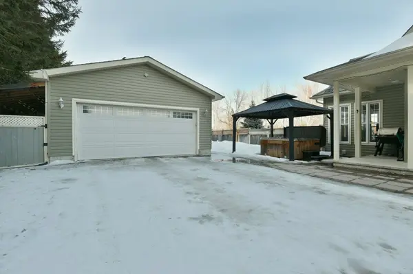 207 Ferguson Falls RD, Lanark Highlands, ON K7C 0C5