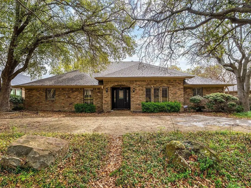 9922 Hickory Crossing, Dallas, TX 75243