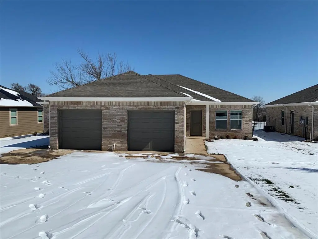 2409 N Hickory, Sherman, TX 75092