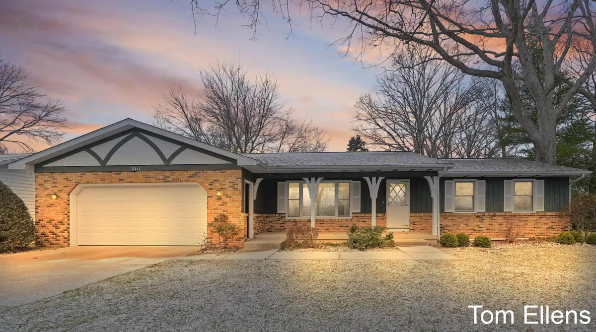 2111 Timberlane DR, Georgetown Twp, MI 49428