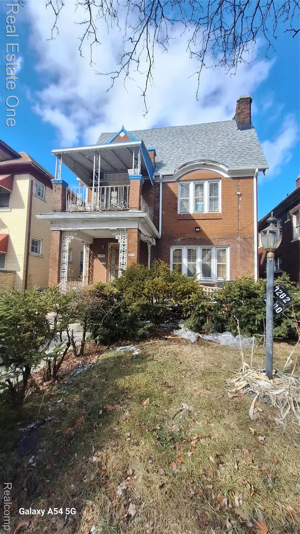 3280 Fullerton, Detroit, MI 48238