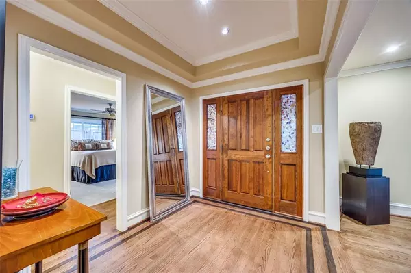 Dallas, TX 75229,10626 Cox Lane