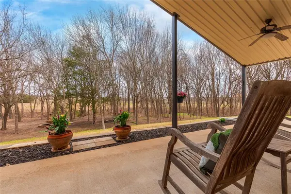 1878 N Lincoln Park Road, Van Alstyne, TX 75495