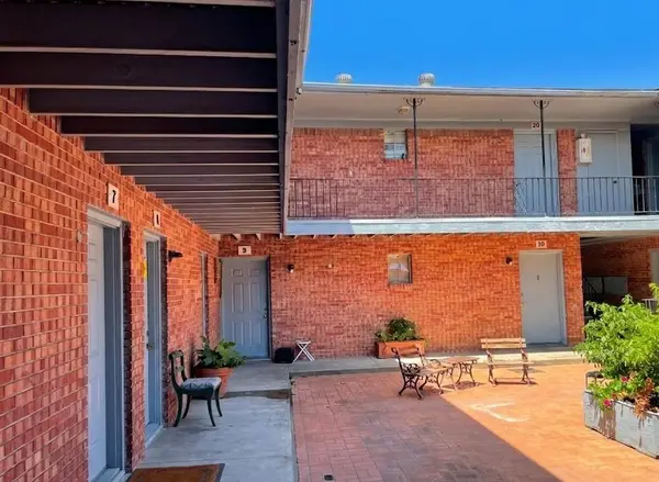 708 N MARSALIS, Dallas, TX 75203