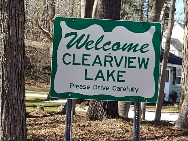 37 Cypress Dr, Hampton Twp., NJ 07860