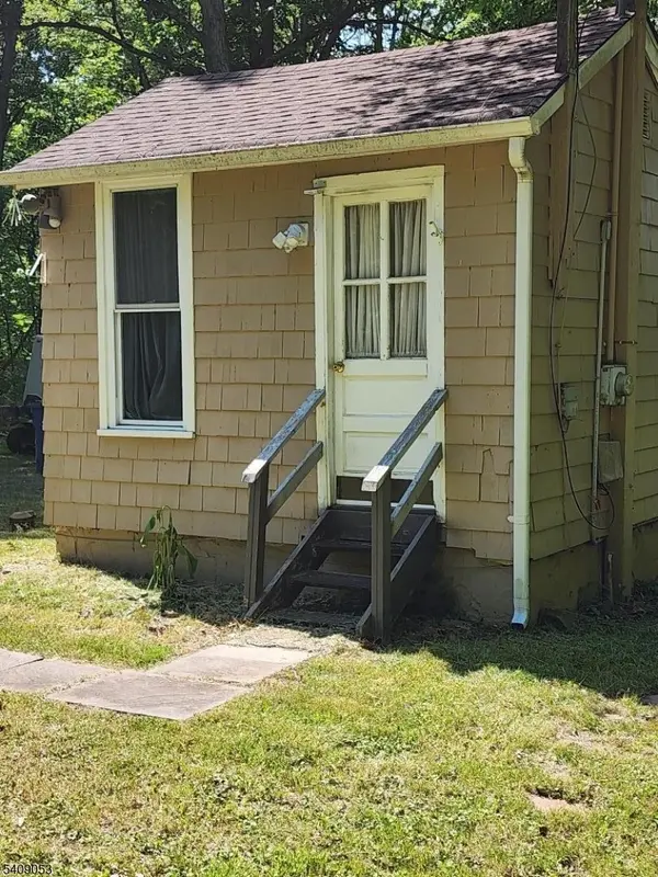 54 Ridge Road, East Amwell Twp., NJ 08525