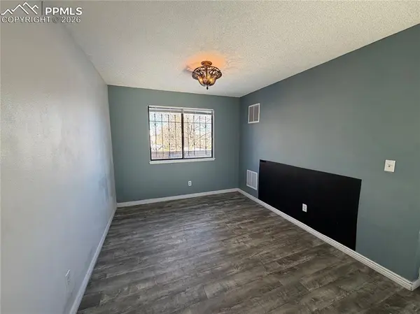 4720 Live Oak DR, Colorado Springs, CO 80916