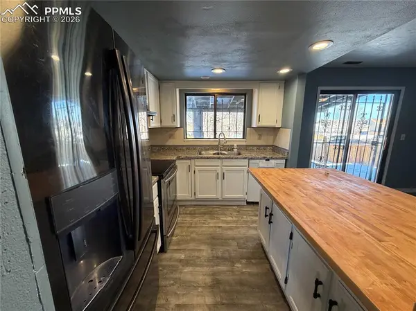 4720 Live Oak DR, Colorado Springs, CO 80916