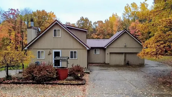 108 Deerwood CT, Au Sable Twp, MI 48653