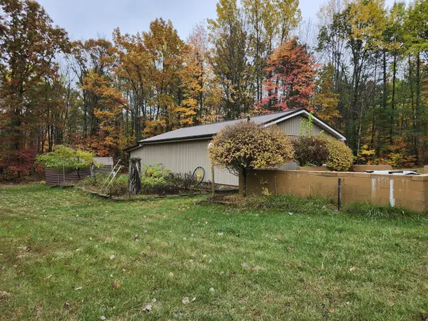 108 Deerwood CT, Au Sable Twp, MI 48653