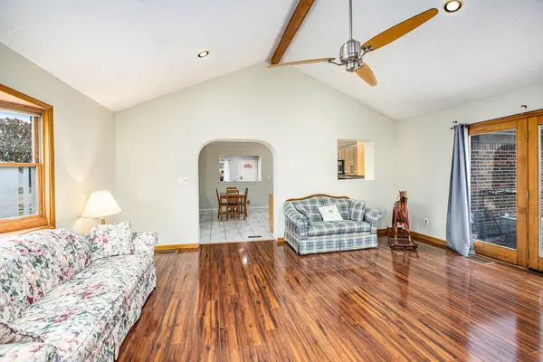 1567 Marlowe ST, Canton Twp, MI 48187