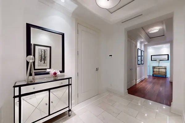 206 Bloor ST W #1001, Toronto C02, ON M5S 1T8