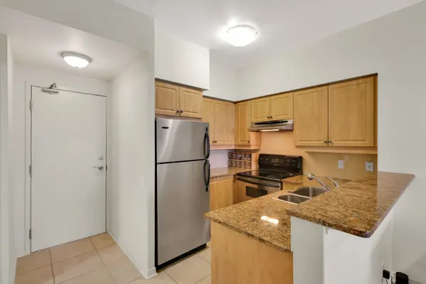 481 Rosewell AVE #407, Toronto C04, ON M4R 2J1