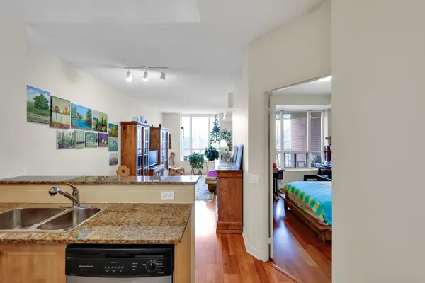 481 Rosewell AVE #407, Toronto C04, ON M4R 2J1