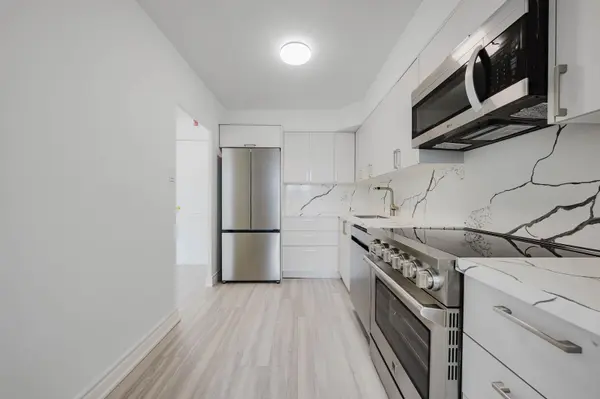 70 Old Sheppard AVE #212, Toronto C15, ON M2J 3L6