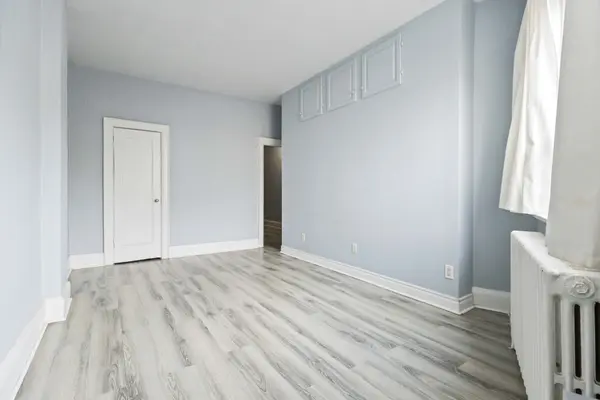 1563 Kingston RD, Toronto E06, ON M1N 1S4