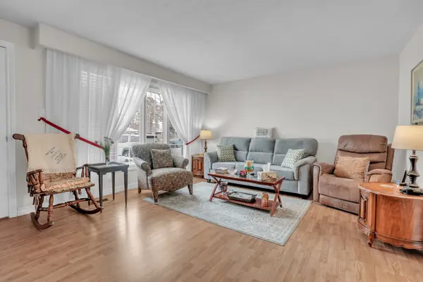 25 Tarbush AVE, Essa, ON L0M 1B3