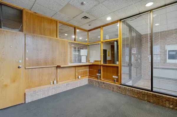 21 Dunlop ST, Richmond Hill, ON L4C 2M6