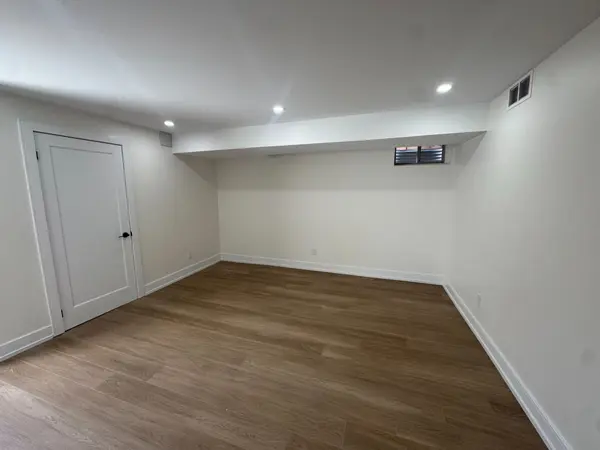 39 Walls CRES, New Tecumseth, ON L0G 1W0