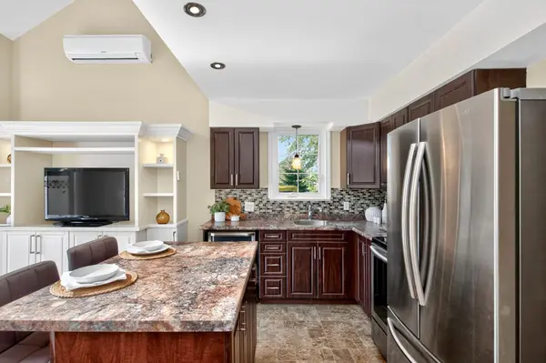 81 Laguna Pkwy #14, Ramara, ON L0K 1B0