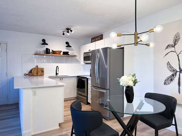 1800 Walker's Line #210, Burlington, ON L7M 4V2