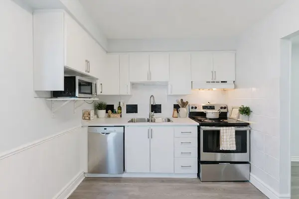 16 Crawford DR, Brampton, ON L6V 2C7