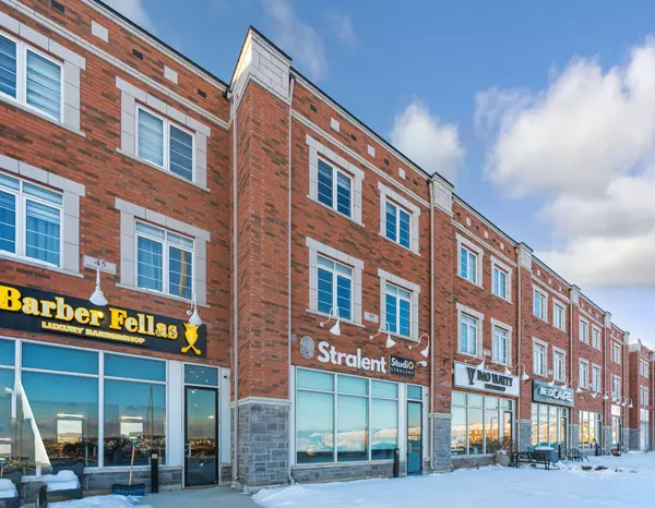 49 Burnhamthorpe RD E, Oakville, ON L6H 7C8