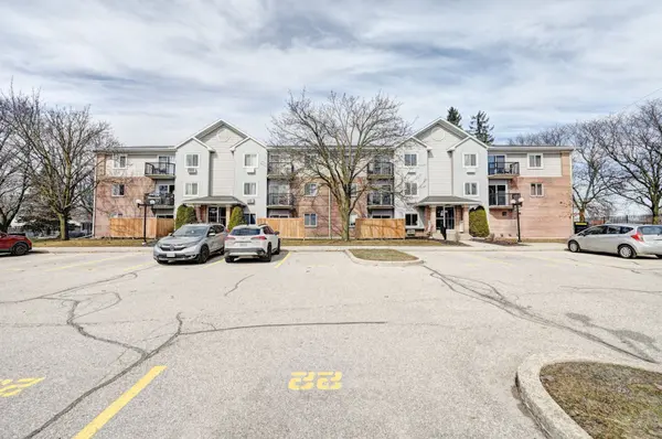 276 Eiwo CT #307, Waterloo, ON N2K 3M6