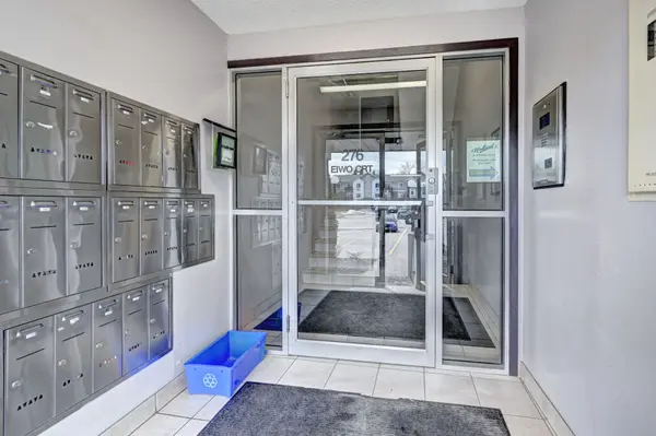 276 Eiwo CT #307, Waterloo, ON N2K 3M6