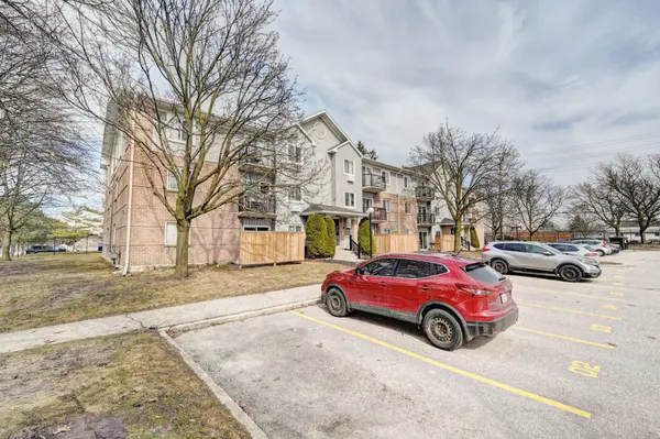 276 Eiwo CT #307, Waterloo, ON N2K 3M6