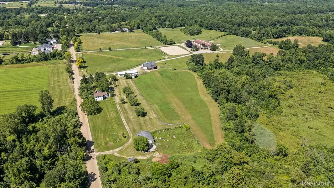 5280 Hosner RD, Addison Township, MI 48370