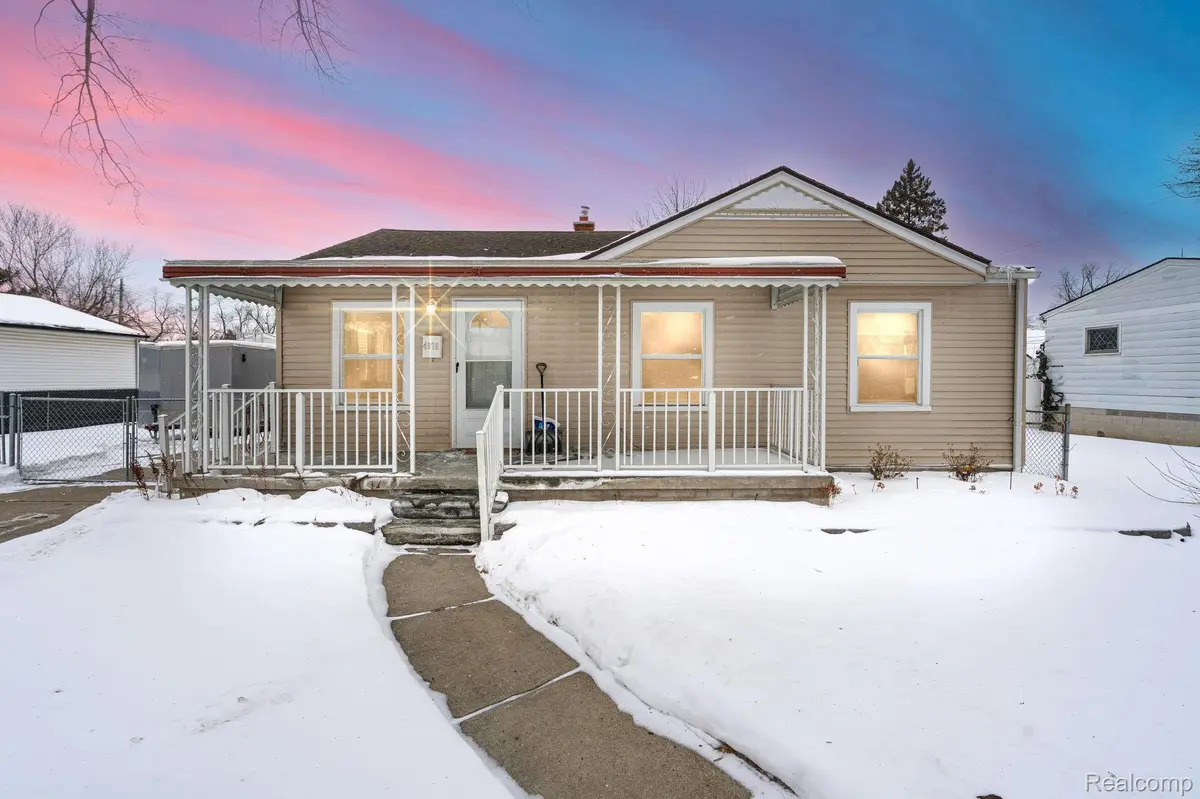 4976 Weddell ST, Dearborn Heights, MI 48125