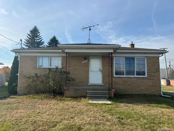 49633 Hayes RD, Shelbychartertownship_macomb, MI 48315