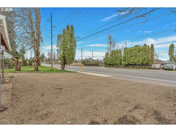 15412 NE HALSEY ST, Portland, OR 97230