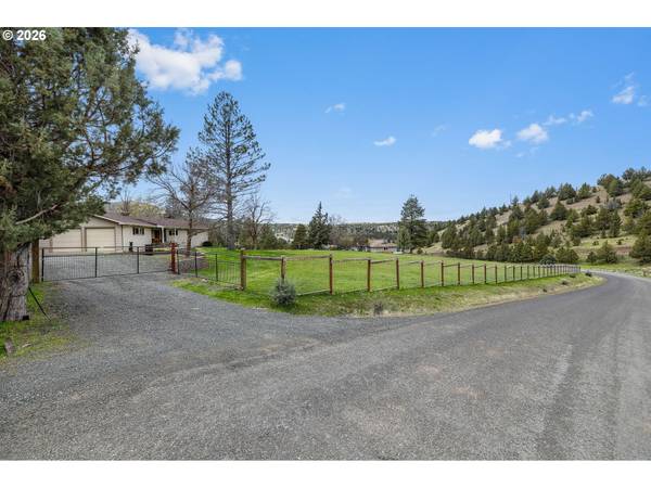 312 EDGEWOOD DR, Canyon City, OR 97820