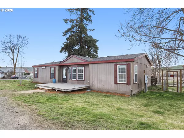 Dufur, OR 97021,501 NW 3RD ST