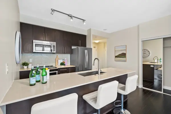 510 Curran PL #4109, Mississauga, ON L5B 0J8