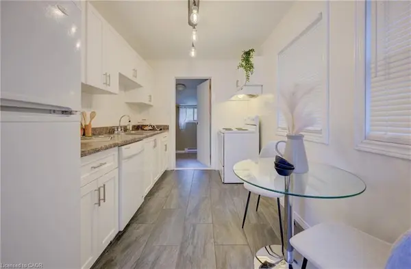 73 East 33rd ST, Hamilton, ON L8B 3T3