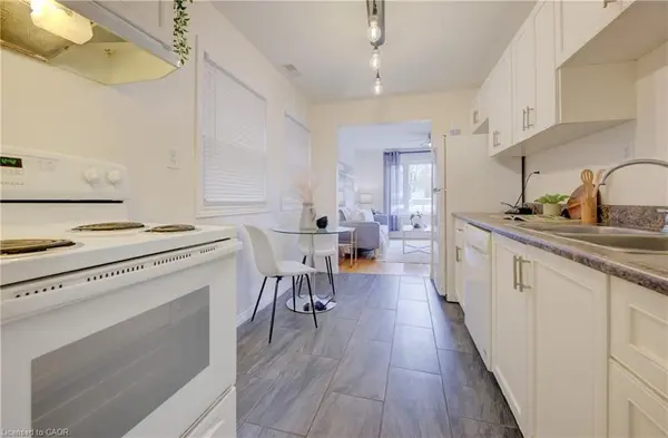 73 East 33rd ST, Hamilton, ON L8B 3T3