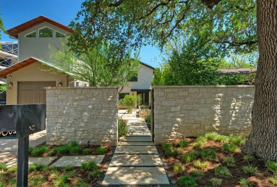 2309 S 4th Street, Austin, TX 78704