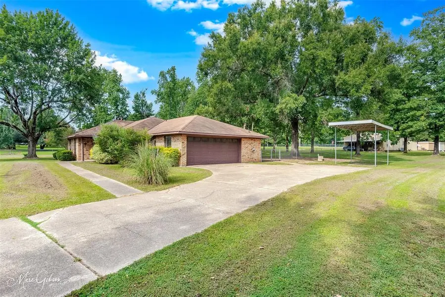 10016 Mustang Circle, Keithville, LA 71047