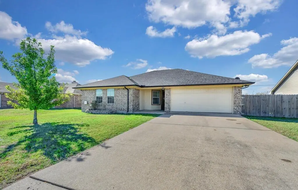 204 Wildcat Drive, Waco, TX 76705